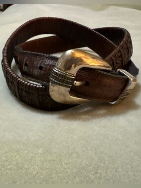 Men’s Belt, 40/100 Brown Textured Leather, Decorative Silver Buckle. Preowned